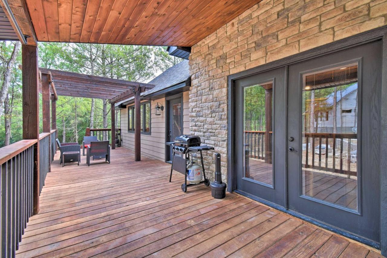 Modern Broken Bow Cabin Large Deck, Bbq And Pergola מראה חיצוני תמונה